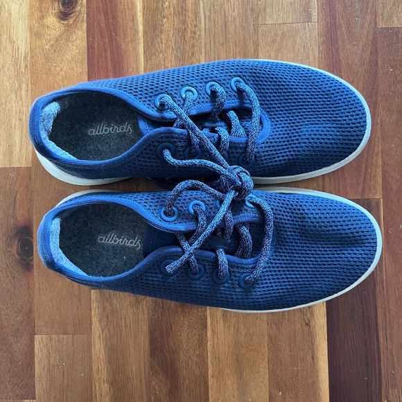 allbirds Tree Runners - Picture 3 of 4